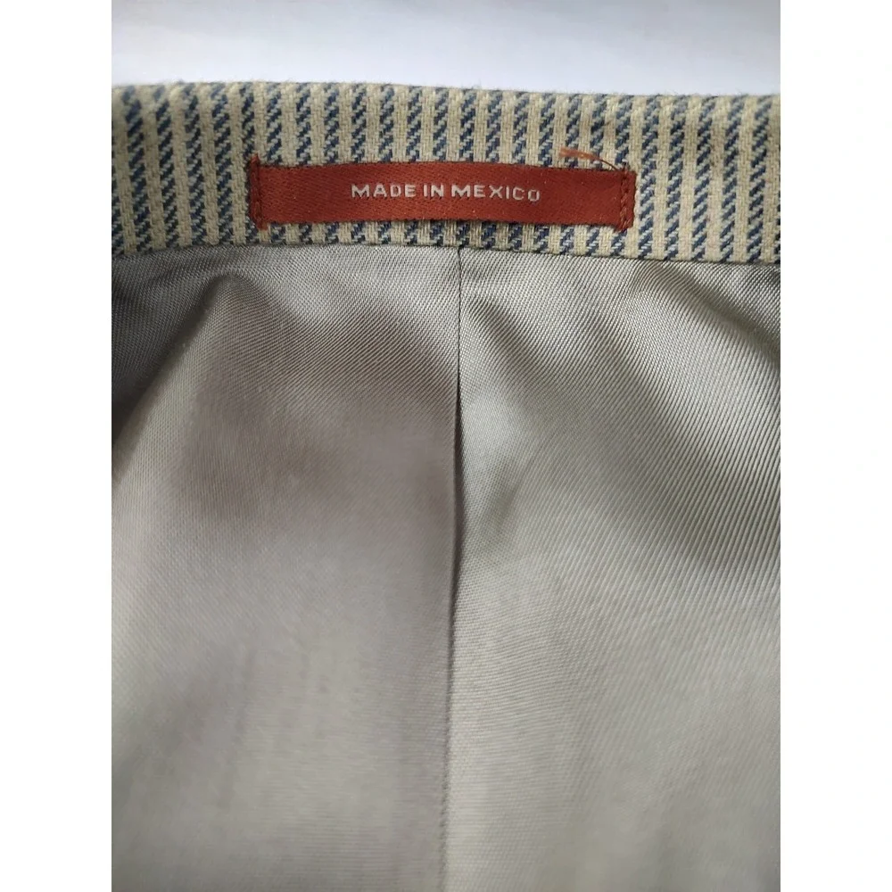Gatsby blazer features